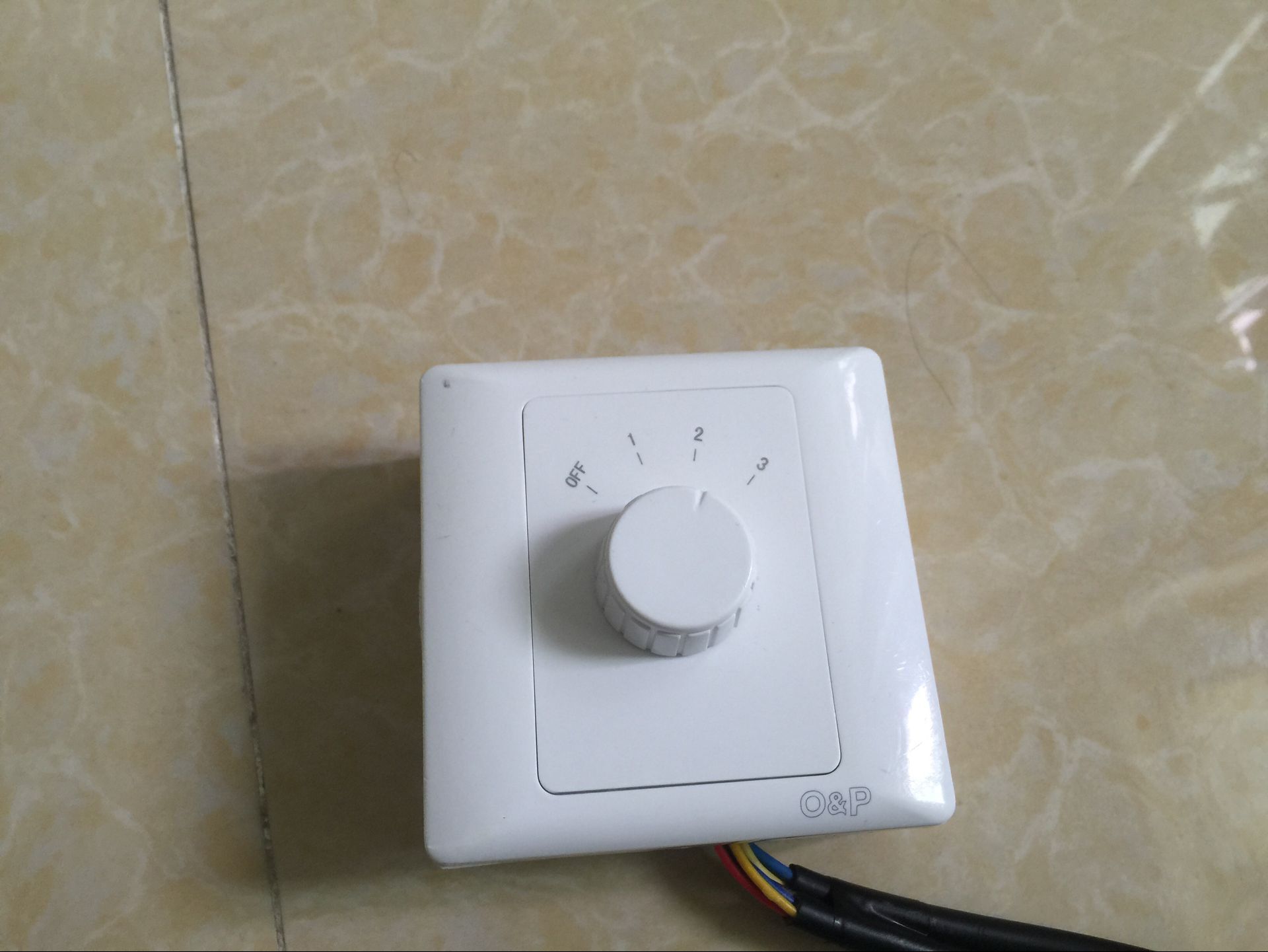 手動(dòng)三速控制開(kāi)關(guān)